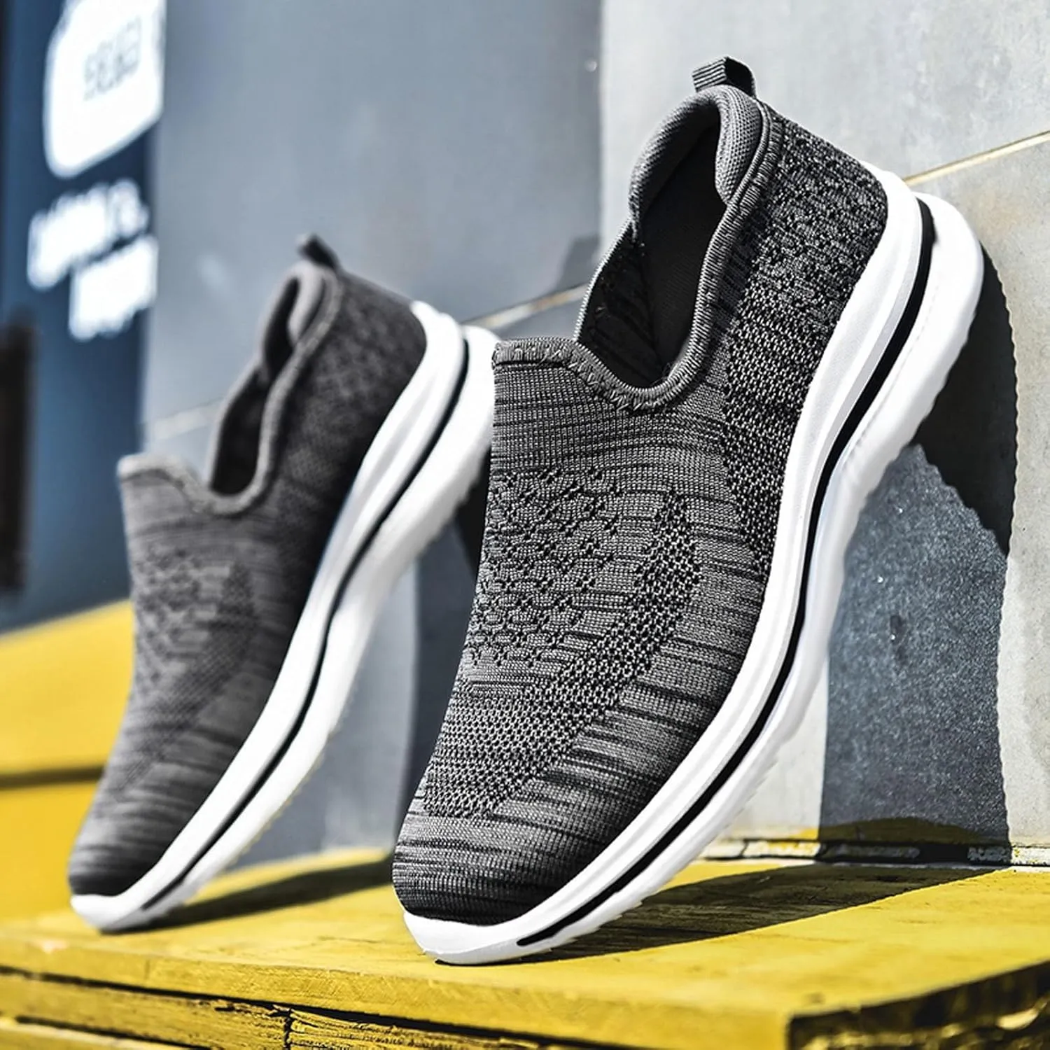 Arch Support Non Slip Minimalist Shoes for Men Slip-On Comfortable Light-Weight Shoe Lightweight Barefoot Shoes