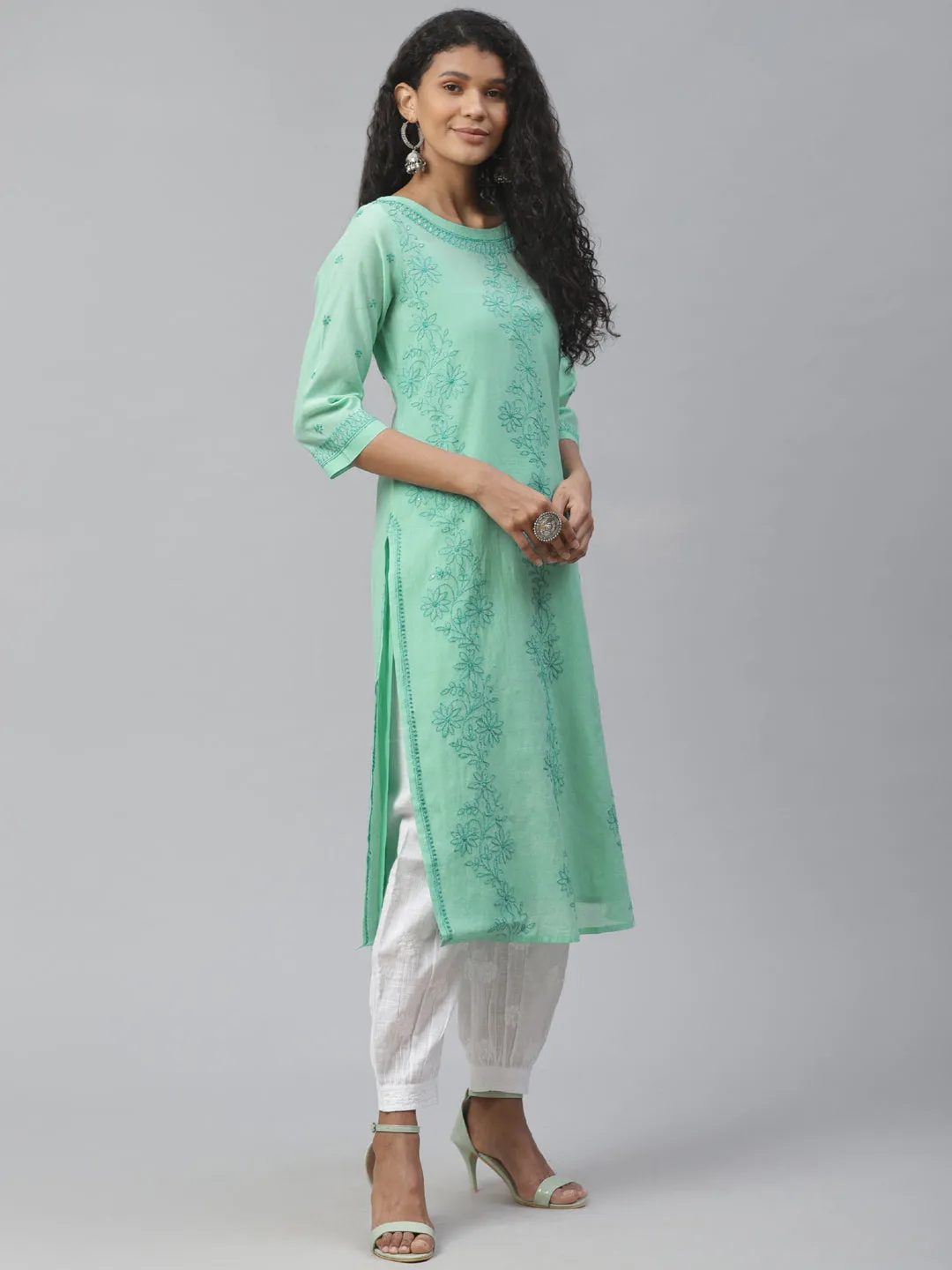 Green Chanderi Boat Neck Embroidered Kurta
