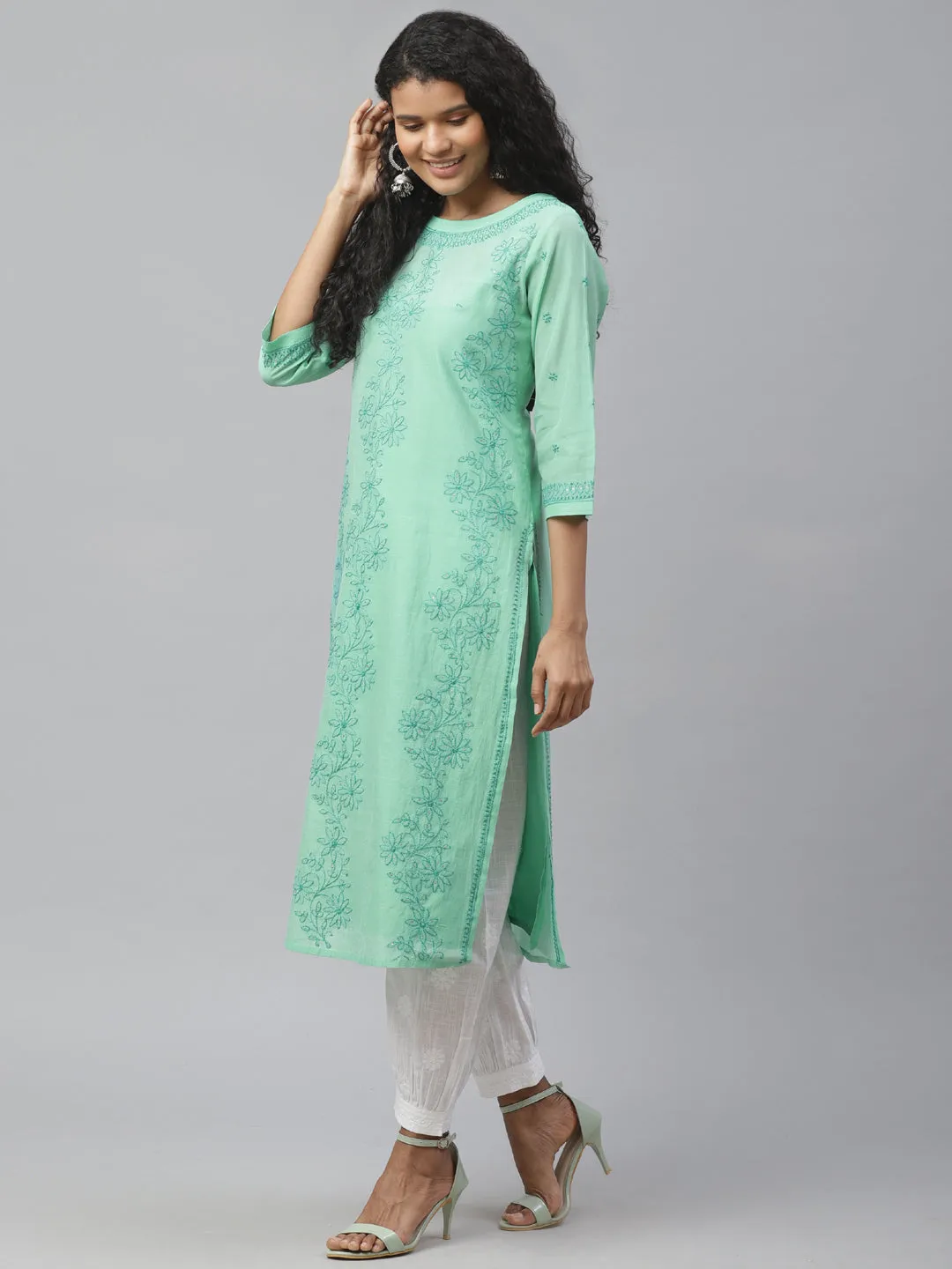 Green Chanderi Boat Neck Embroidered Kurta