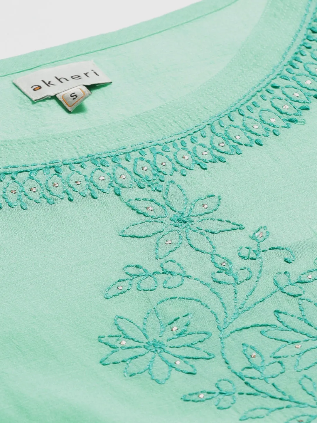 Green Chanderi Boat Neck Embroidered Kurta