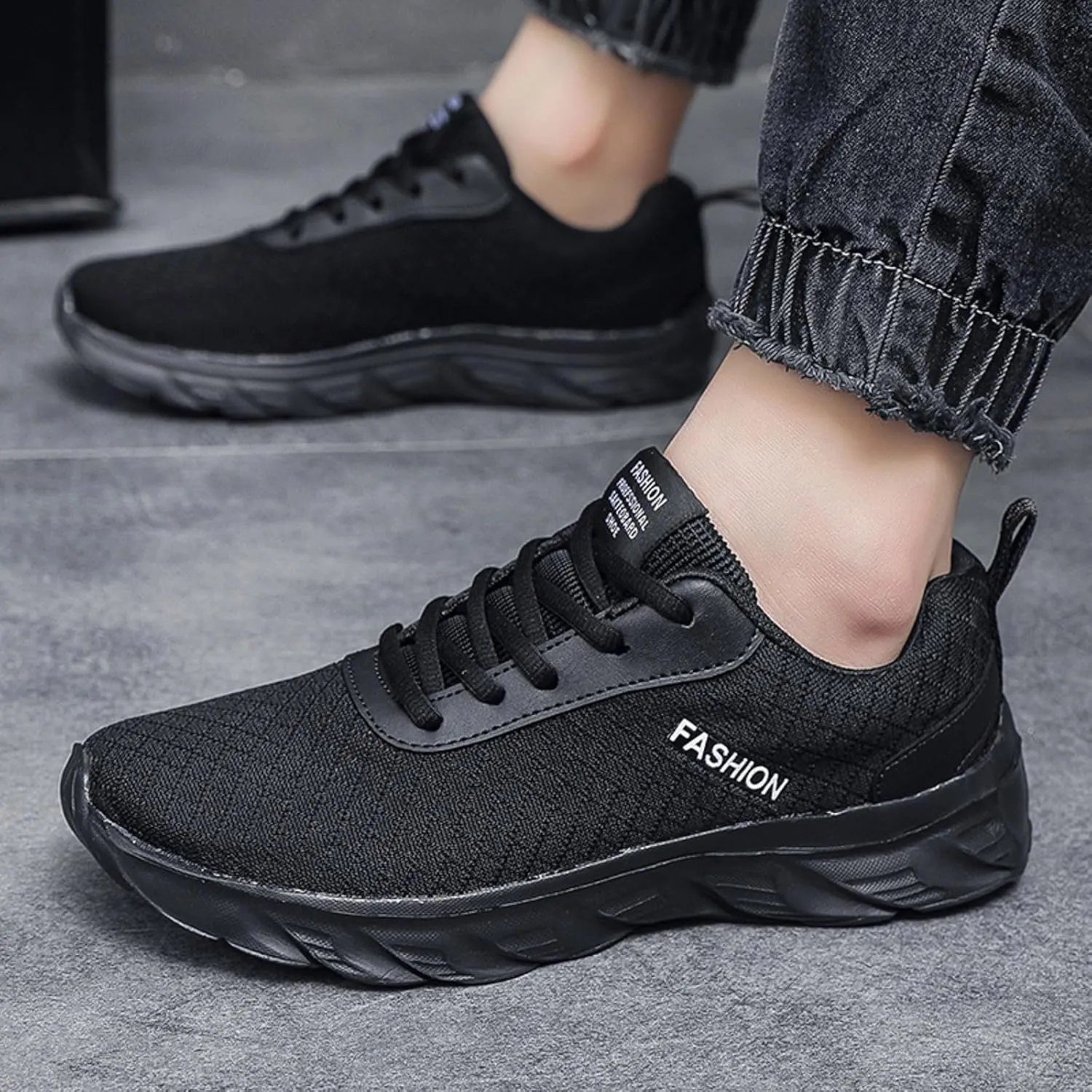 Men's Minimalist Barefoot Shoes Casual Sneaker Mesh Breathable Walking Shoe Men's Stylish Lightweight Sneakers