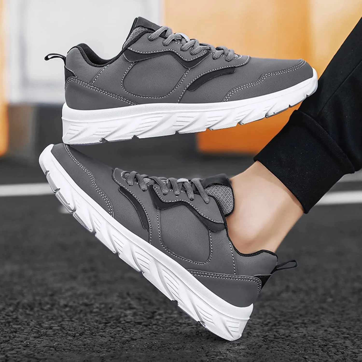 Outdoor Jogging Sneakers for Men Comfortable Lightweight Casual Walking Shoe Men's Stylish Lightweight Sneakers