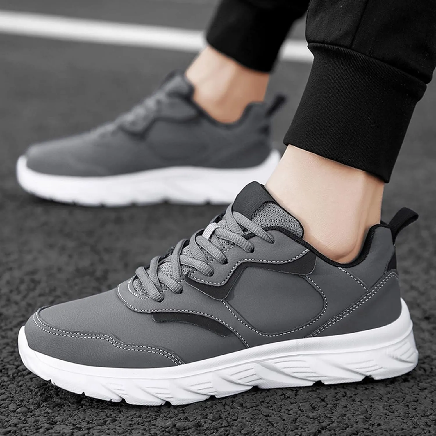 Outdoor Jogging Sneakers for Men Comfortable Lightweight Casual Walking Shoe Men's Stylish Lightweight Sneakers