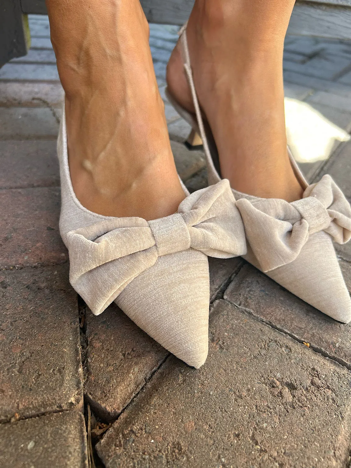 Stone Kitten Heel Bow Shoes