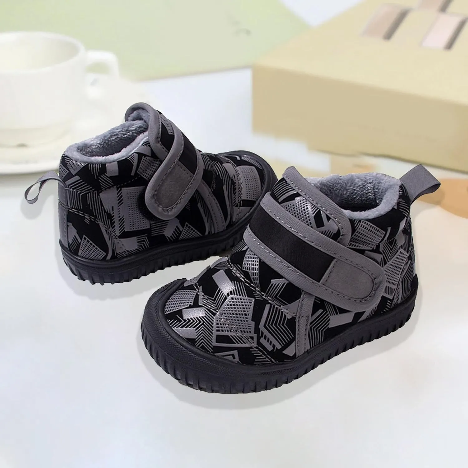 Toddler Plush Ankle Boots Little Boys Girls High Top Hiking Shoes Winter Furry Cozy Outdoor Sport Athletic Sneaker