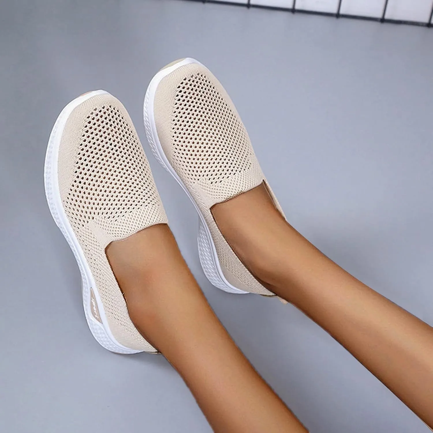 Women Lightweight Slip On Shoes Casual Comfortable Walking Sneakers Canvas Flats Non Slip Breathable Loafers