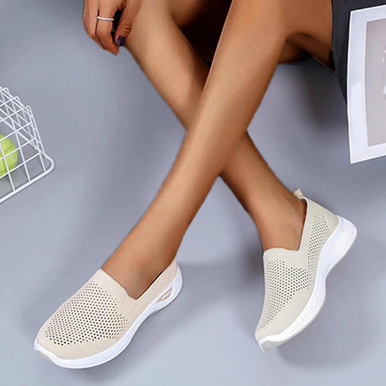 Women Lightweight Slip On Shoes Casual Comfortable Walking Sneakers Canvas Flats Non Slip Breathable Loafers