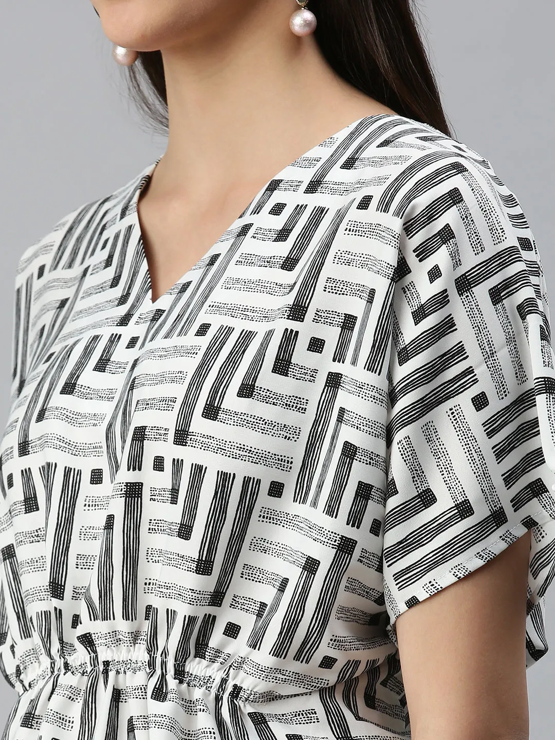 Women White Geometric Printed Crepe Top